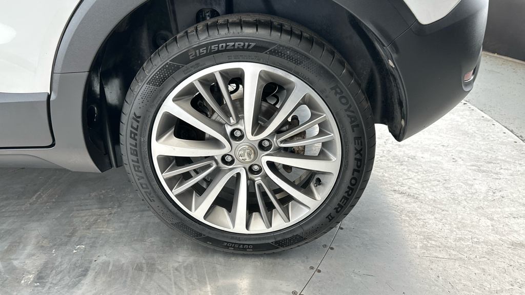Vauxhall Crossland X 1.2 Turbo Elite Black #22