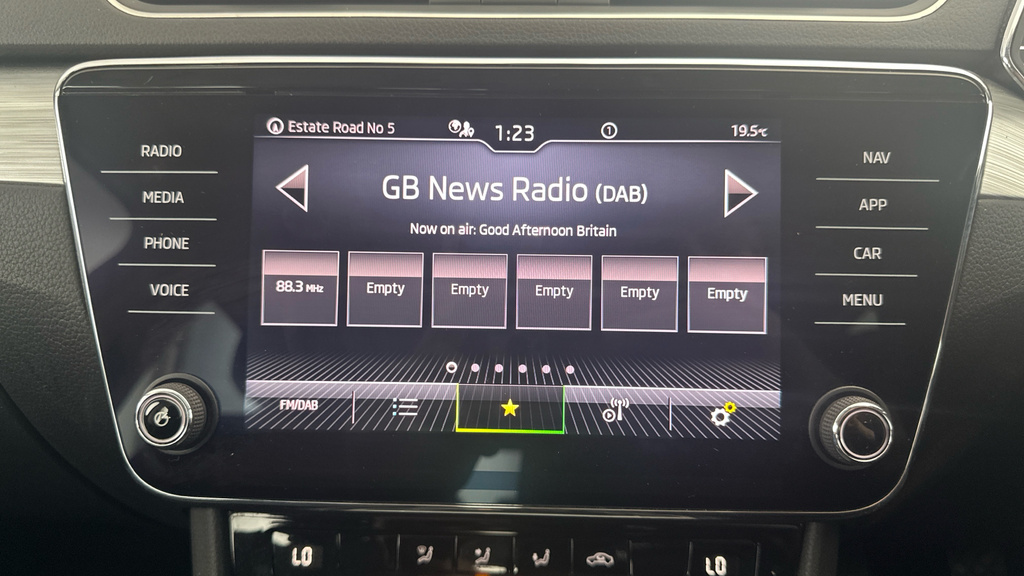 Skoda Superb 2022 2.0 Tdi Cr Se Technology Dsg Grey #18