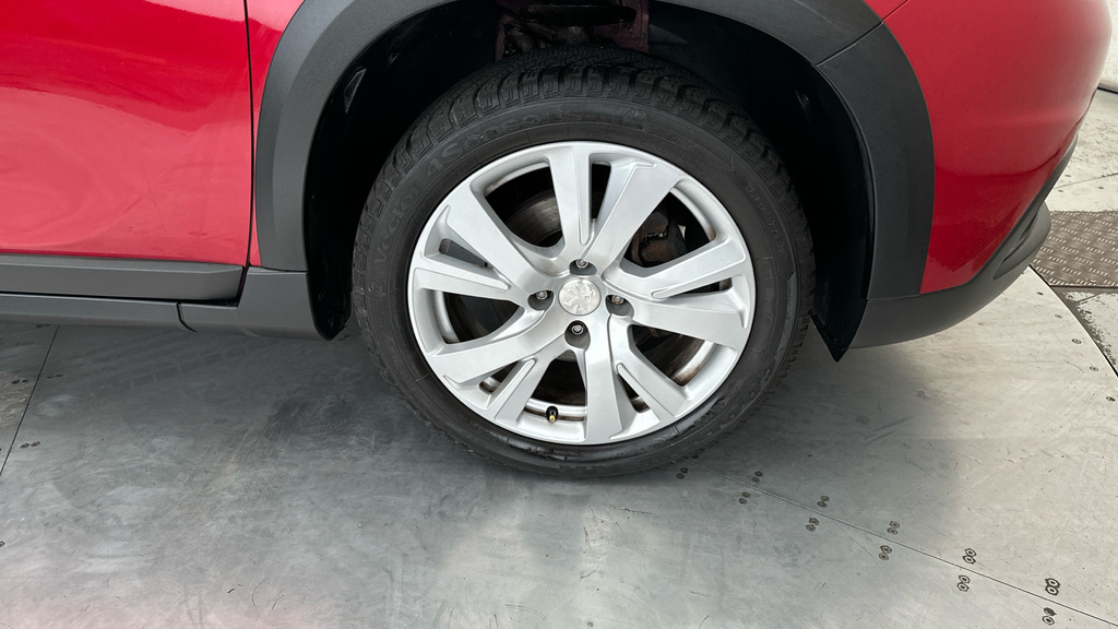 Peugeot 2008 Allure Premium Grey #25