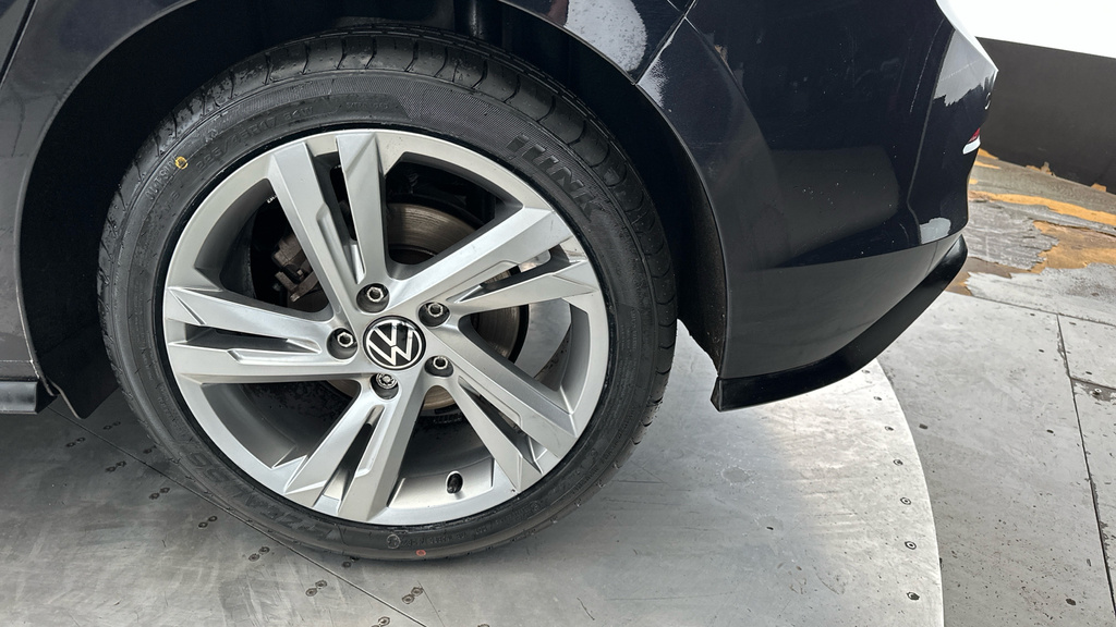 Volkswagen Golf 1.5 Tsi Life Grey #24
