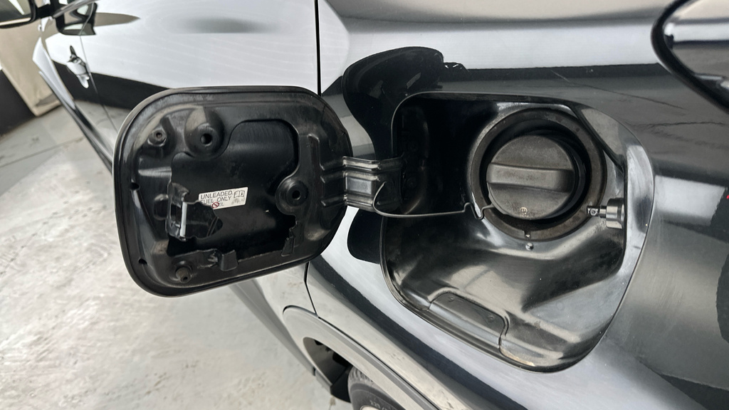 Toyota C-Hr Icon White #27