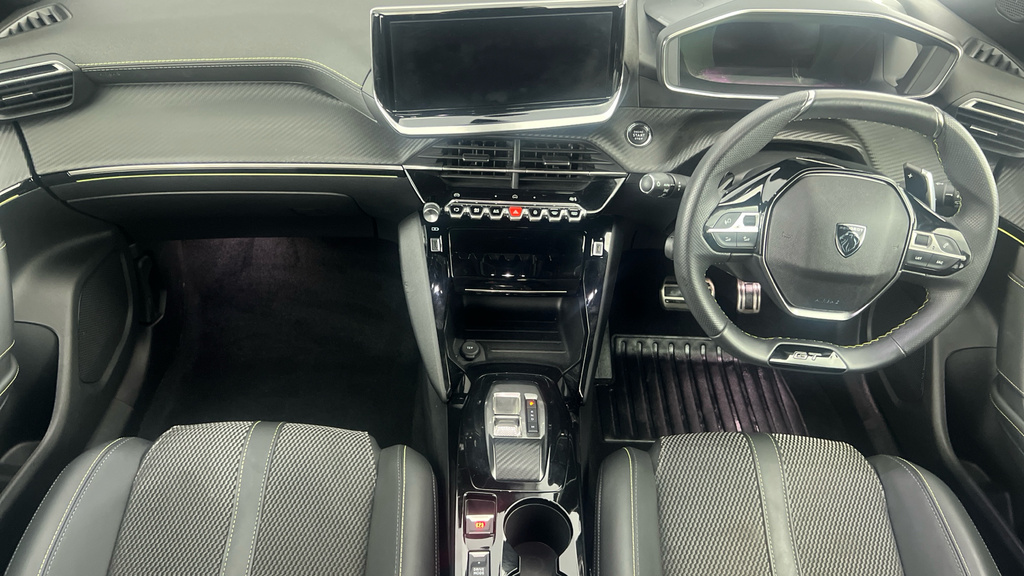 Peugeot 2008 Active White #13