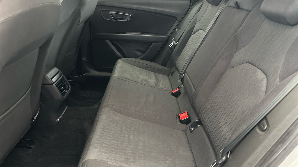 Seat Leon 1.2 Tsi Se Technology 110 Bhp Red #16