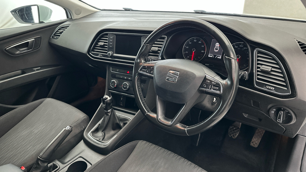 Seat Leon 1.2 Tsi Se Technology 110 Bhp Red #9