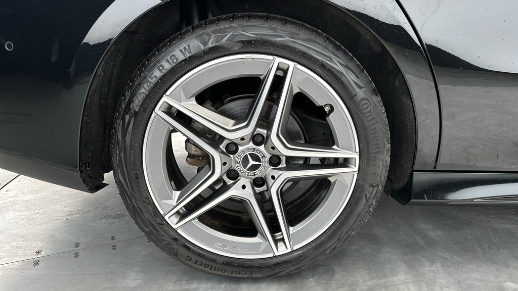 Mercedes-Benz CLA Class Cla 200 Amg Line Executive Tip Grey #26
