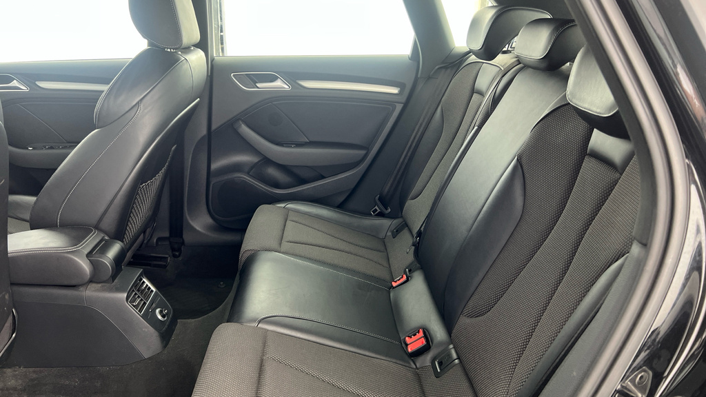 Audi A3 Sportback Tfsi Se Technik Black #19
