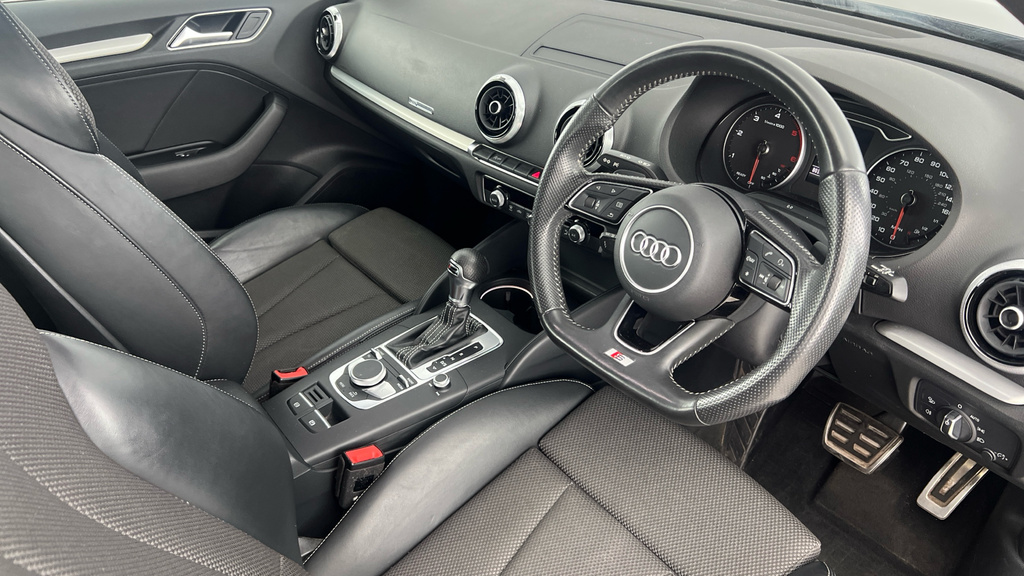 Audi A3 Sportback Tfsi Se Technik Black #9