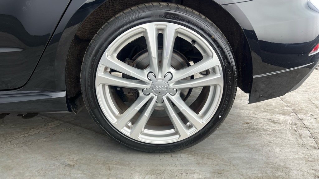Audi A3 Sportback Tfsi Se Technik Black #23