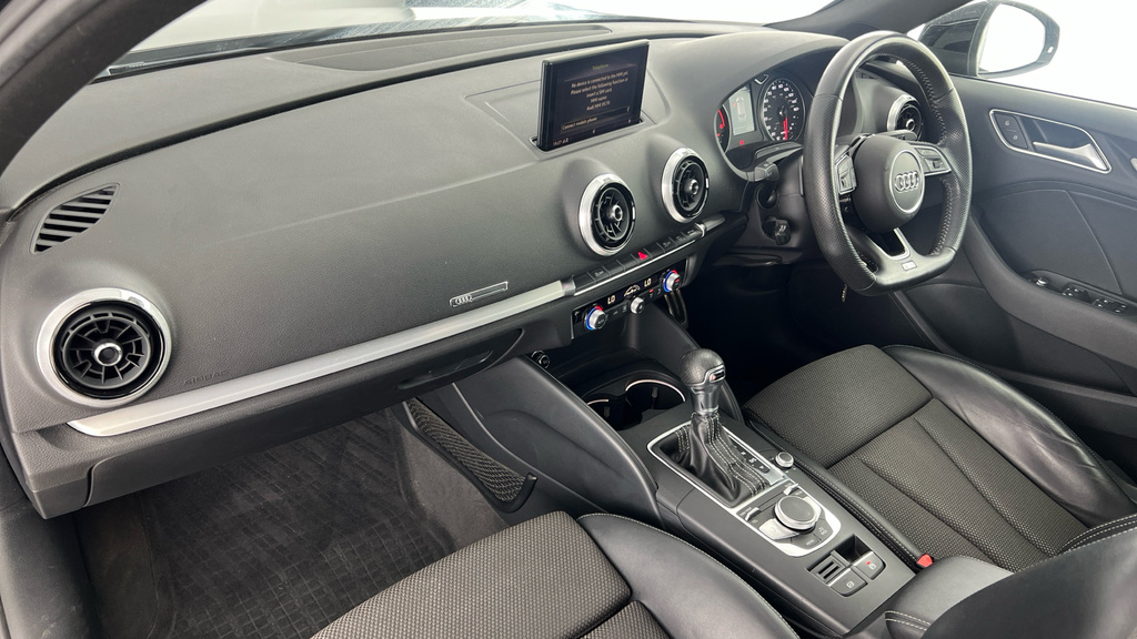 Audi A3 Sportback Tfsi Se Technik Black #10
