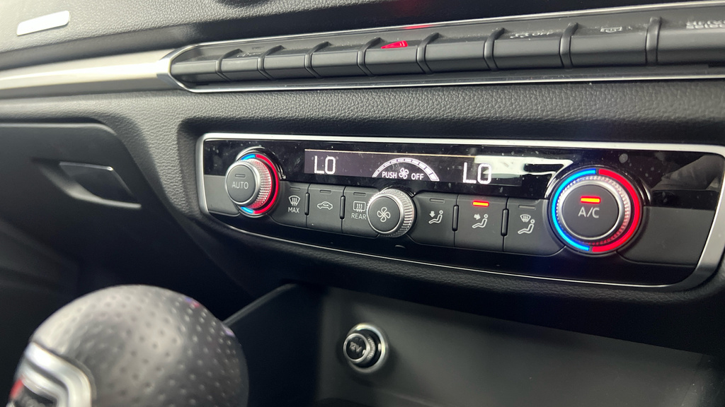 Audi A3 Sportback Tfsi Se Technik Black #15