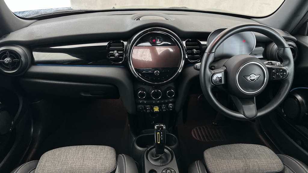 Mini Hatch 1.5 Cooper Sport Comfort Pack Red #12