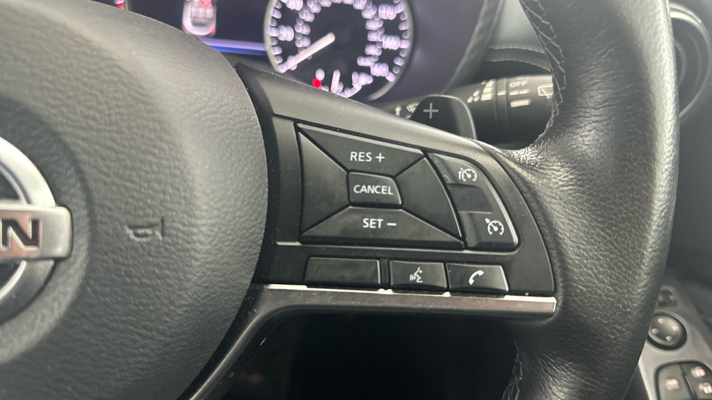 Nissan Juke Tekna Grey #16