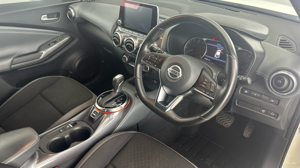 Nissan Juke Tekna Grey #9
