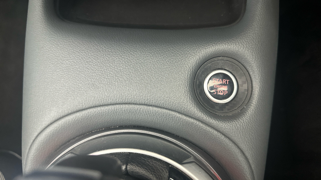 Nissan Juke Tekna Grey #15