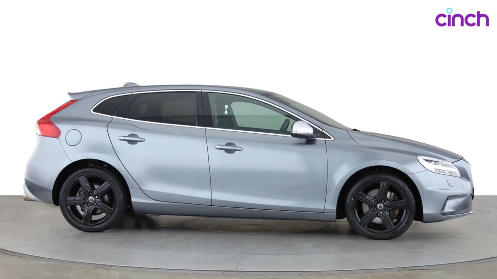 Volvo V40 T3 Inscription Red #2