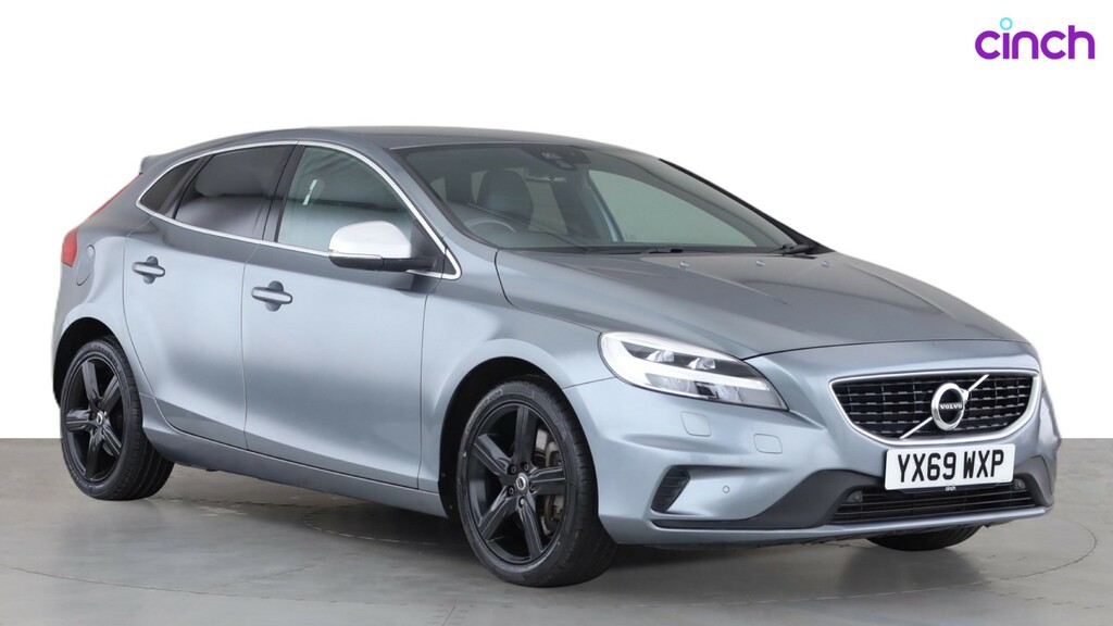 Volvo V40 T3 Inscription Red #1