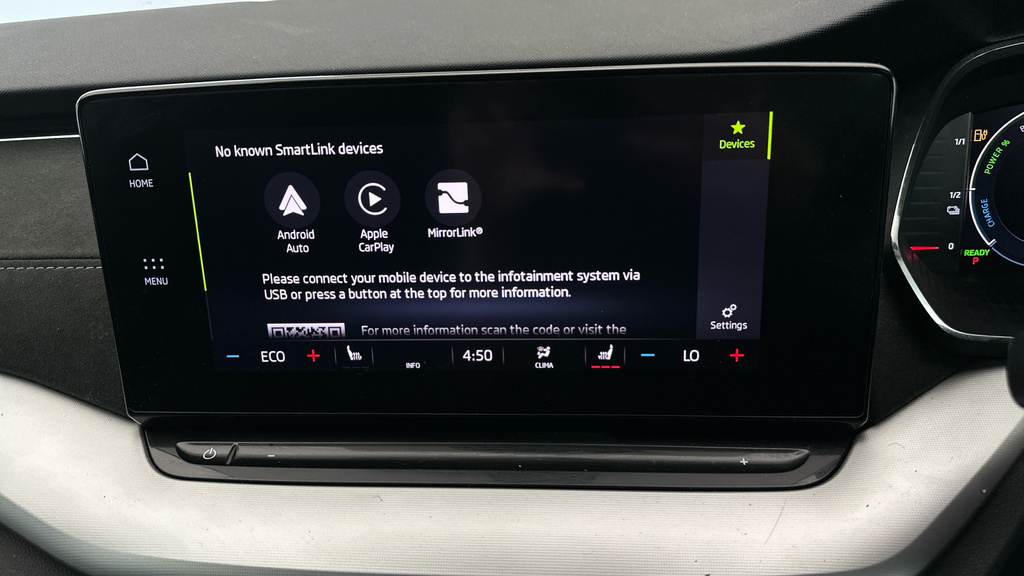 Skoda Octavia 1L Se Technology White #18