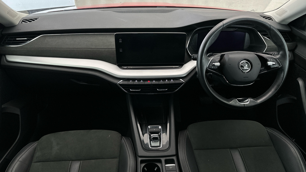 Skoda Octavia 1L Se Technology White #14