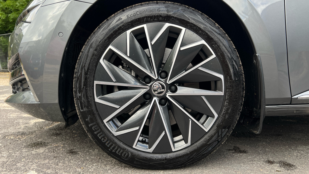 Skoda Superb Se Black #32