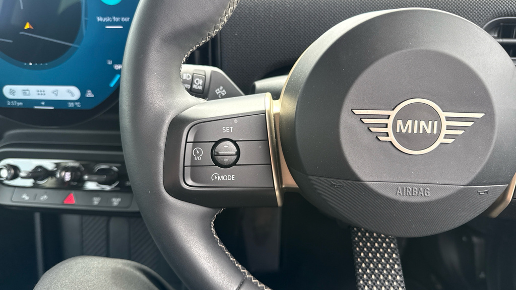 Mini Hatch S Exclusive Black #15