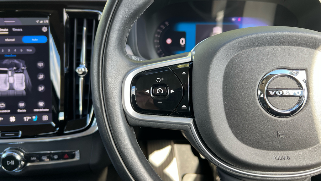 Volvo V90 2.0 B4d R Design Blue #14
