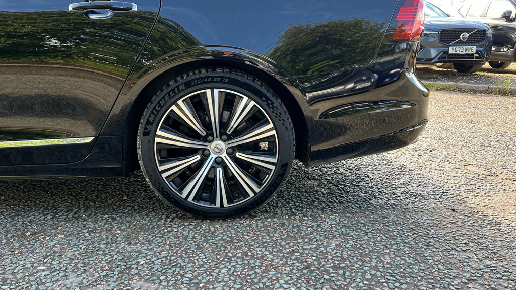 Volvo V90 2.0 B4d R Design Blue #23
