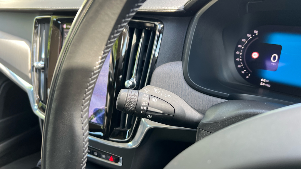 Volvo V90 2.0 B4d R Design Blue #27