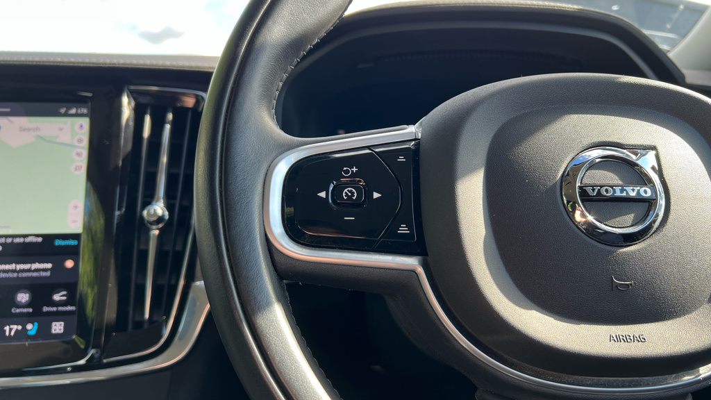 Volvo V90 2.0 B4d R Design Blue #28