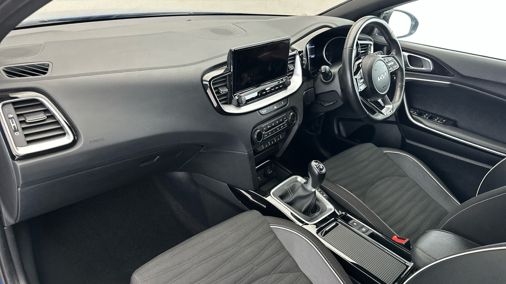Kia Proceed 1.5 T-gdi Gt-line Shooting Brake Dct Eu White #11