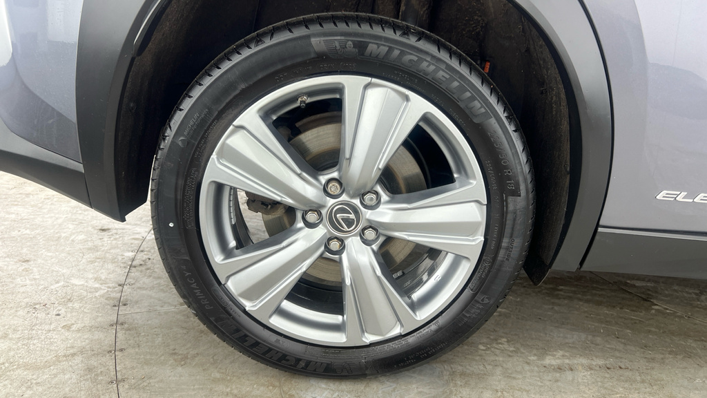 Lexus UX 300E 150Kw 54.3 Kwh E-cvt Takumi Pack Blue #25