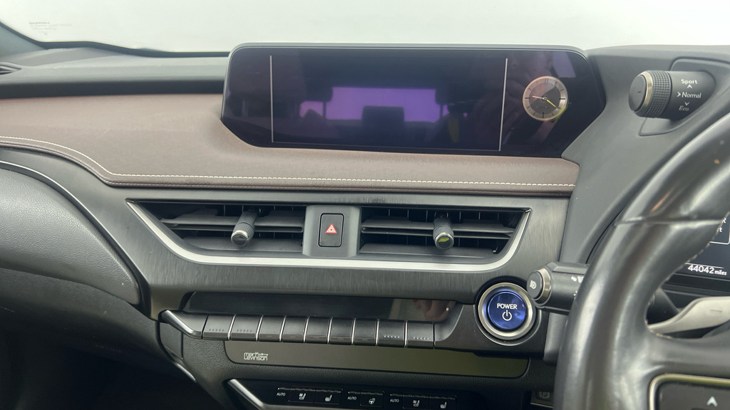 Lexus UX 300E 150Kw 54.3 Kwh E-cvt Takumi Pack Blue #19