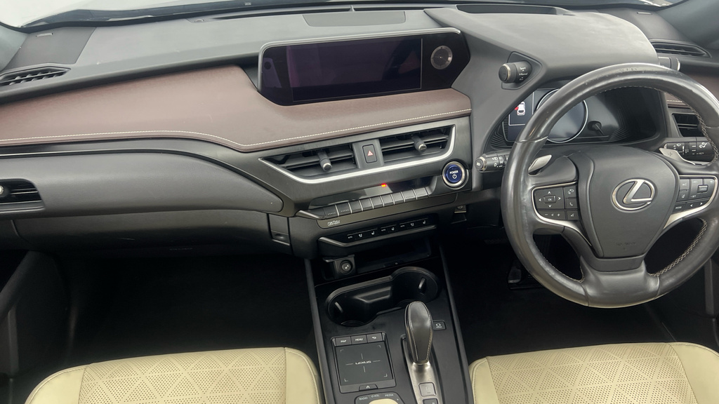 Lexus UX 300E 150Kw 54.3 Kwh E-cvt Takumi Pack Blue #11