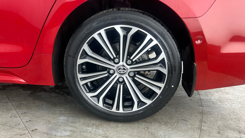 Toyota Corolla 1.8 Icon Hybrid Red #24
