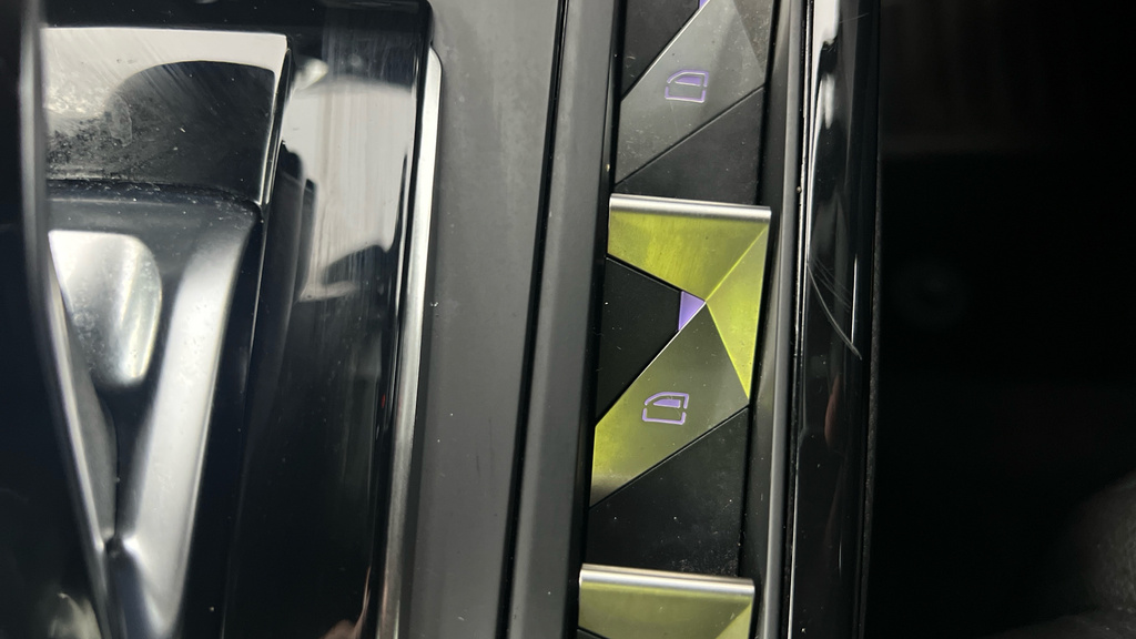 DS DS 3 Crossback 1.2 Puretech Bastille Crossback Grey #16