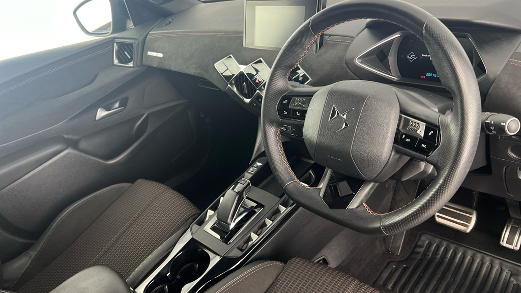 DS DS 3 Crossback 1.2 Puretech Bastille Crossback Grey #9