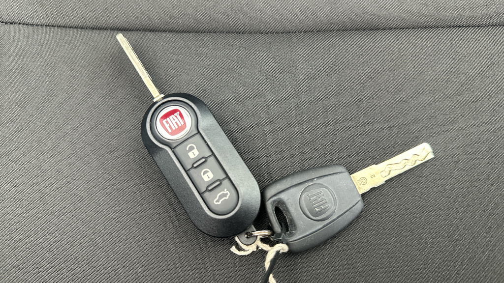 Fiat 500C 1.0 Mild Hybrid Blue #10