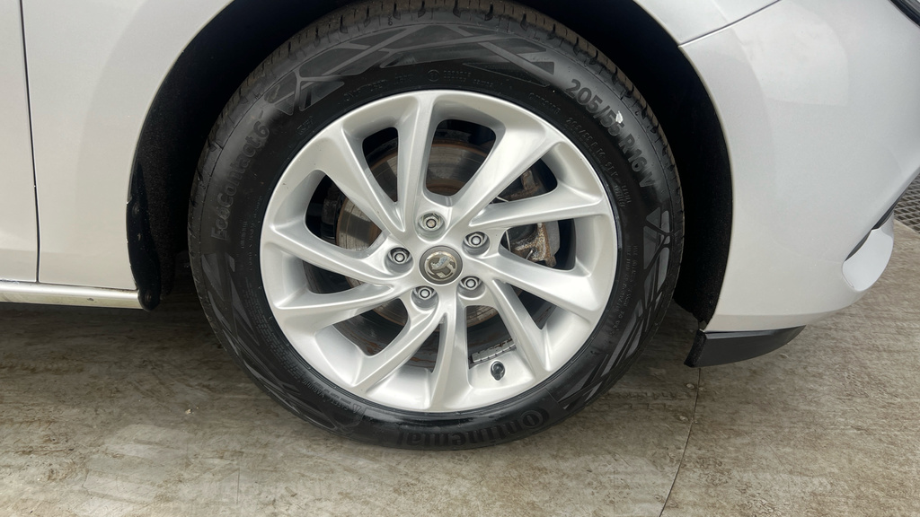 Vauxhall Astra Silver #26