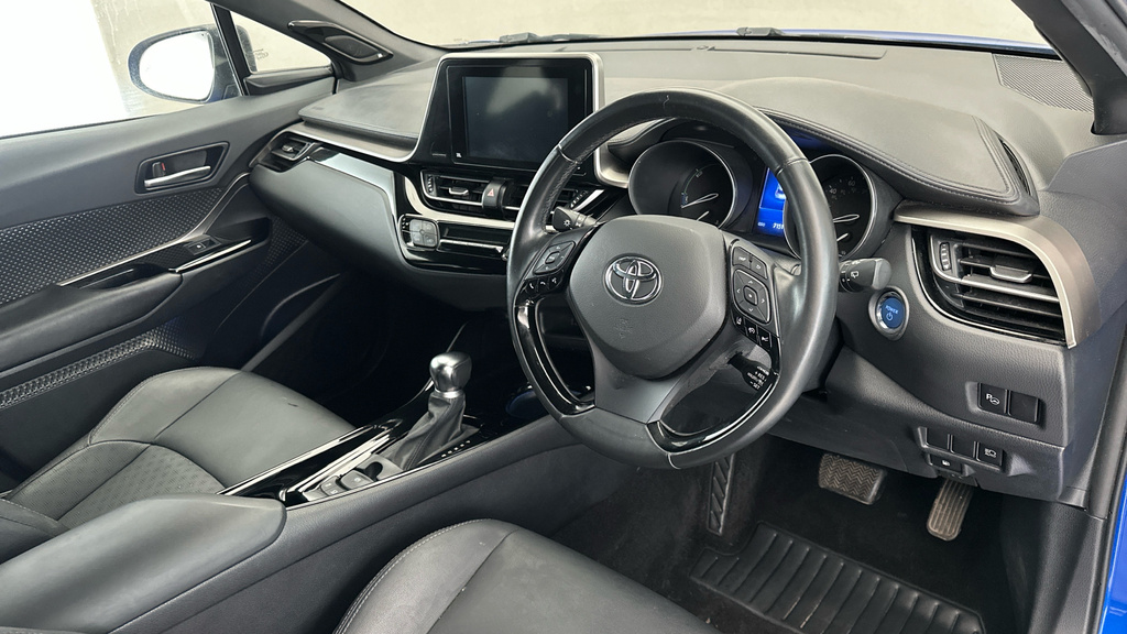 Toyota C-Hr 1.2T Excel Leather White #11