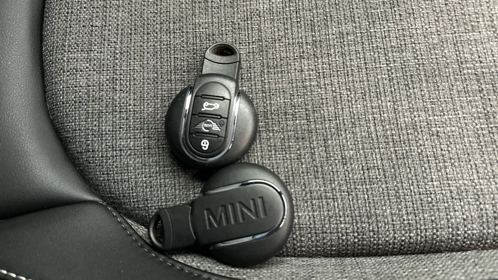 Mini Hatch Cooper Sport Red #28
