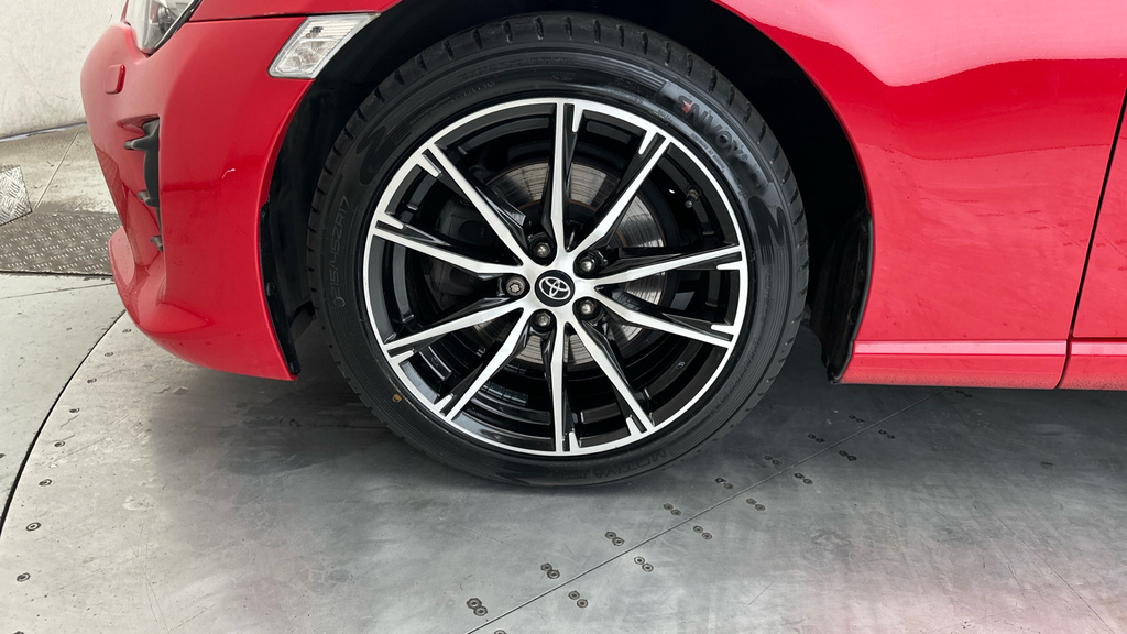 Toyota GT86 2L Pro Red #22