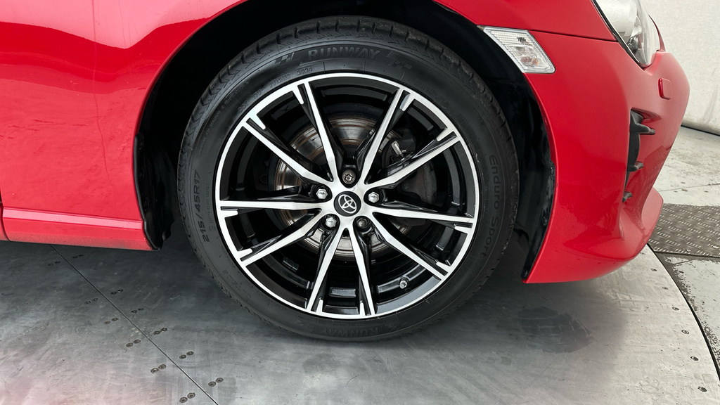 Toyota GT86 2L Pro Red #25