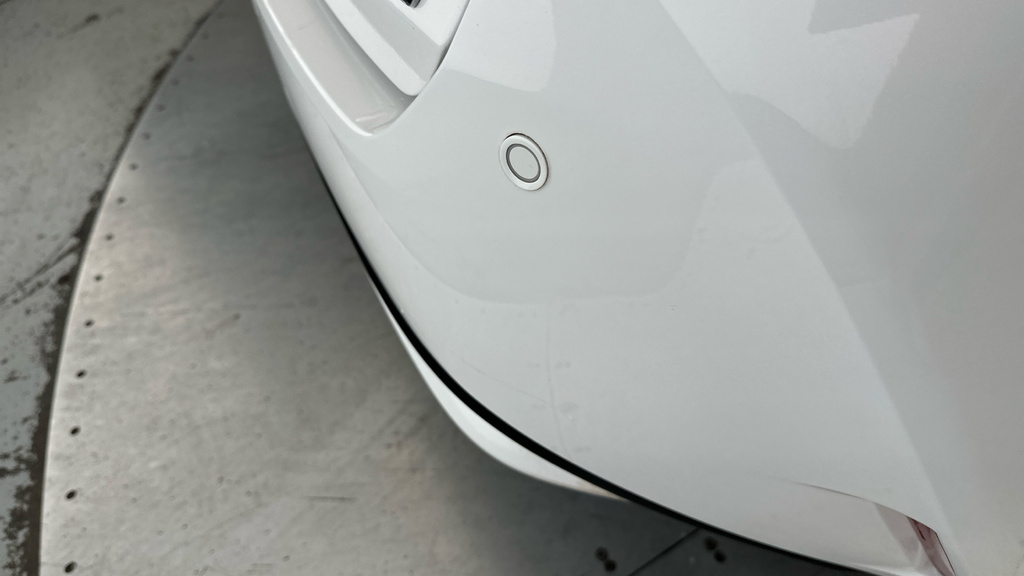 Toyota Corolla Hatchback #4