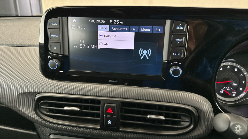 Hyundai I10 1.0 Mpi Se Connect Red #16