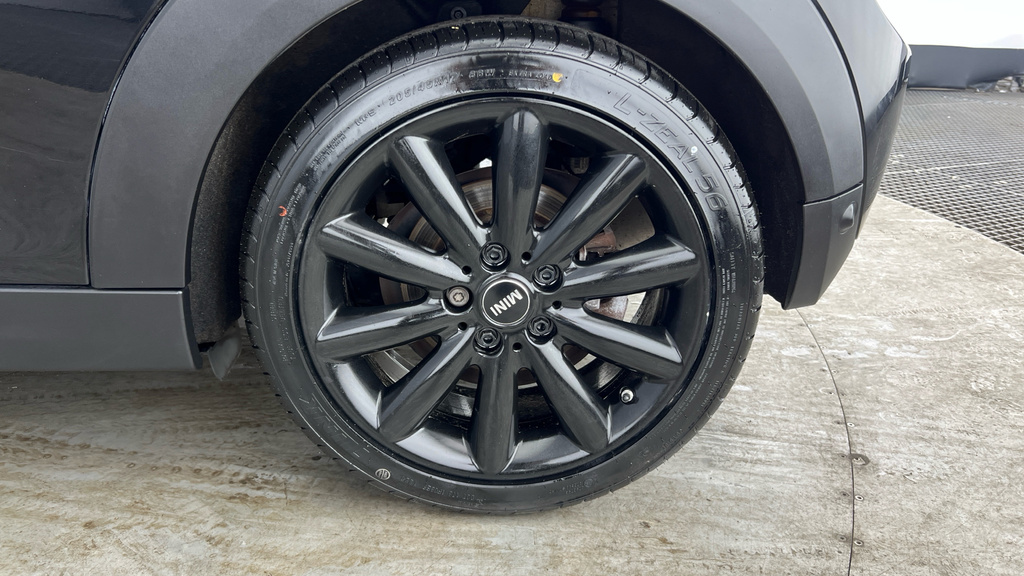 Mini Hatch 1.5 Cooper II 2018 Red #26