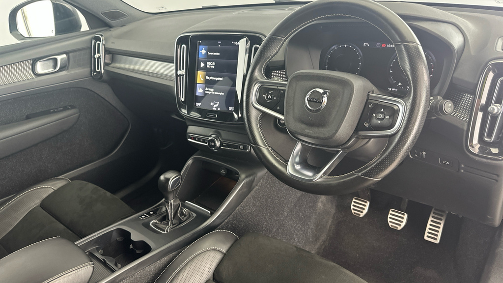 Volvo XC40 Xc40 Inscription T5 Awd Silver #9
