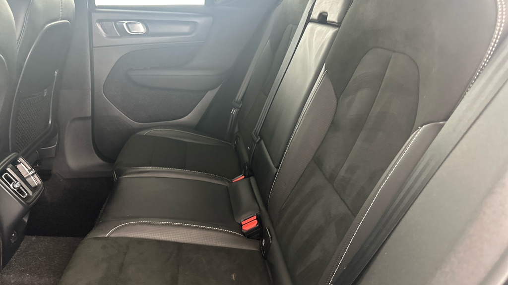 Volvo XC40 Xc40 Inscription T5 Awd Silver #23