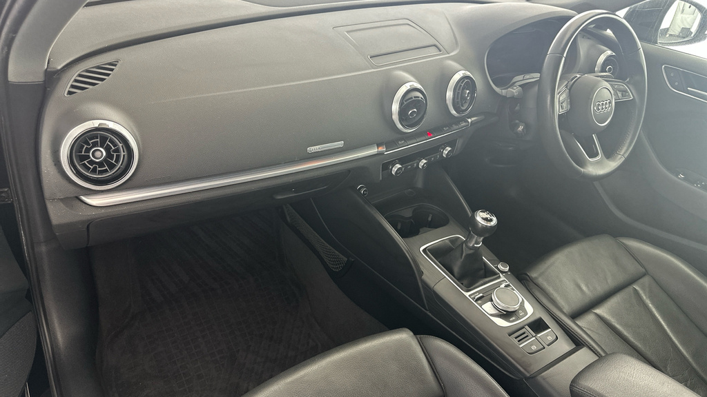 Audi A3 Sport 35 Tfsi 150 Ps 6-Speed Black #14
