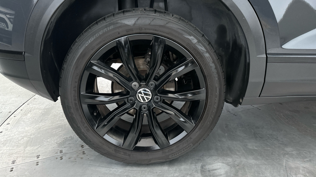 Volkswagen T-Roc 2017 1.5 Tsi Active 150Ps Evo Black #25