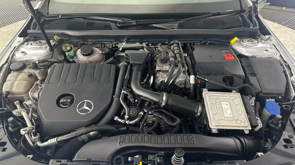 Mercedes-Benz A Class A200 Amg Line White #27