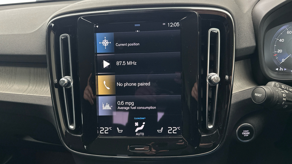 Volvo XC40 2.0 B4p R Design Pro Awd  #17